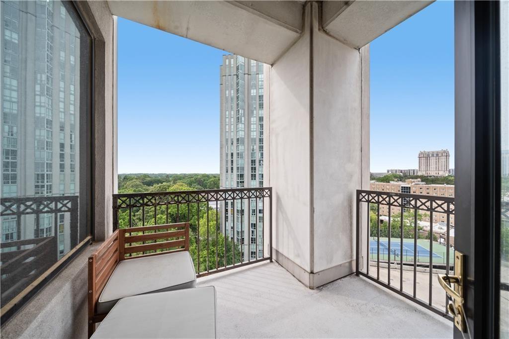 2828 Peachtree Road Northwest, Unit 1204 Atlanta, GA 30305 - Photo 19 of 48
