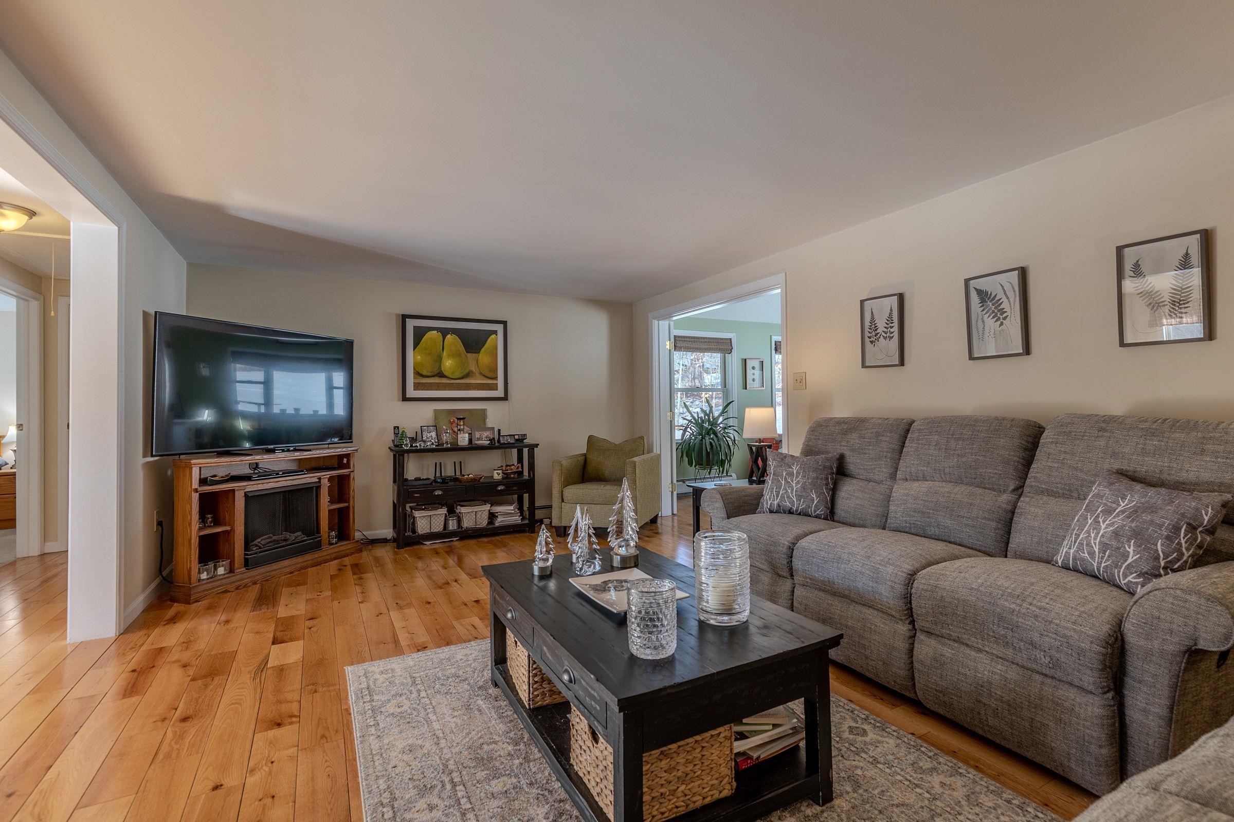 199 Turkey Mountain Road Jamaica, VT 05343 - Photo 11 of 59