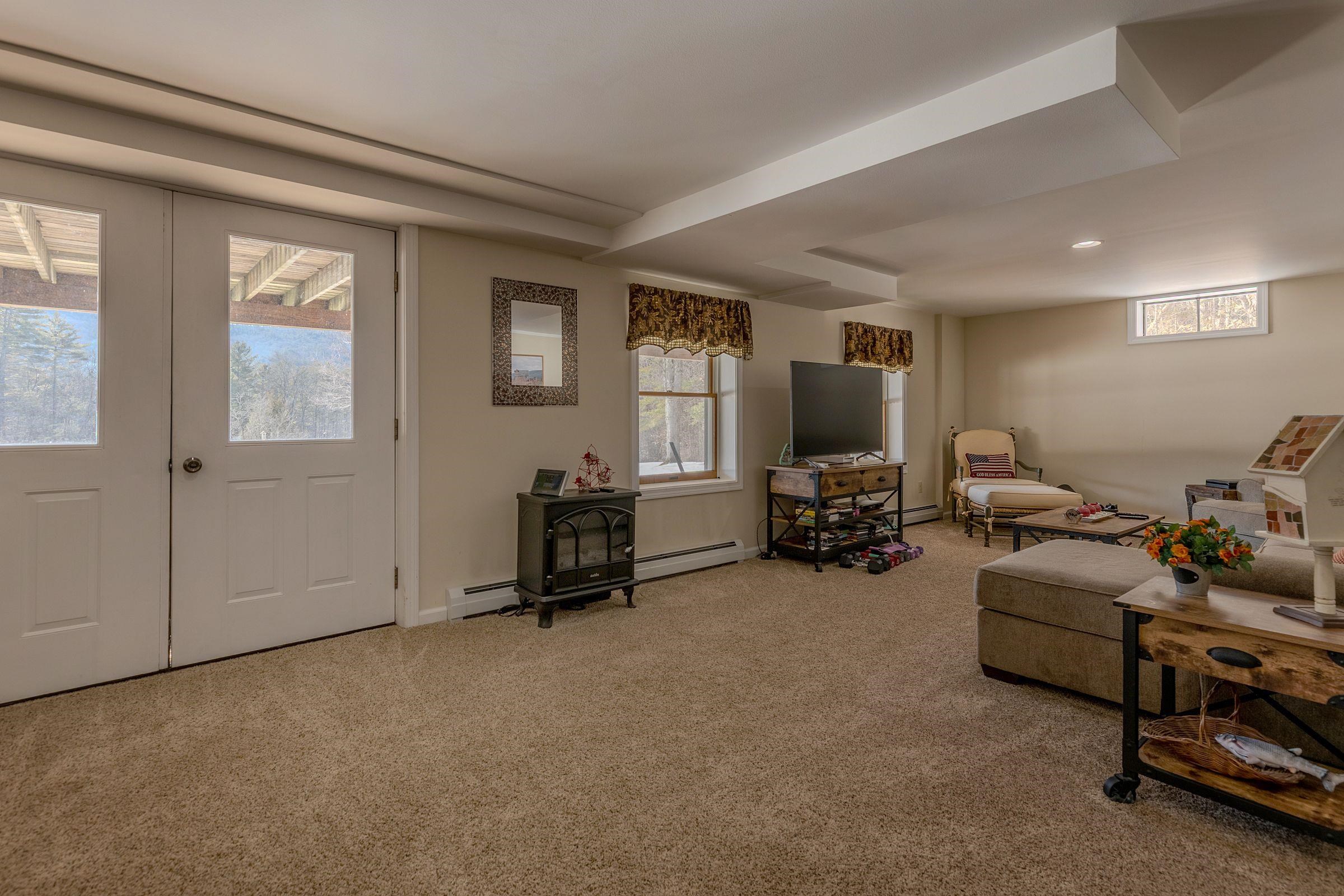 199 Turkey Mountain Road Jamaica, VT 05343 - Photo 21 of 59