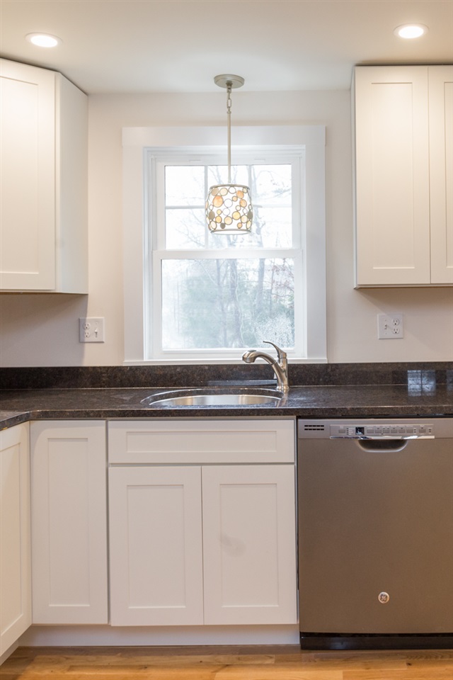 329 High Street Hampton, NH 03842 - Photo 5 of 40