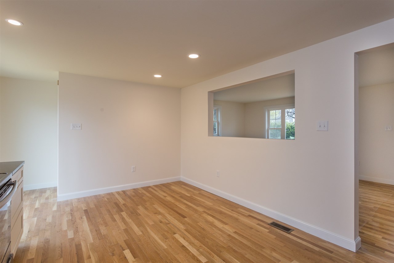 329 High Street Hampton, NH 03842 - Photo 9 of 40