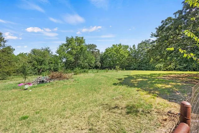 $340,000 | 2025 Woodlake Road, Denison, TX 75021