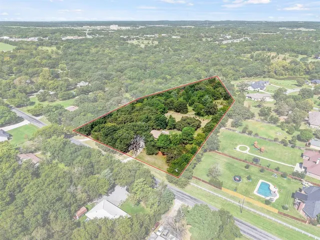 $340,000 | 2025 Woodlake Road, Denison, TX 75021