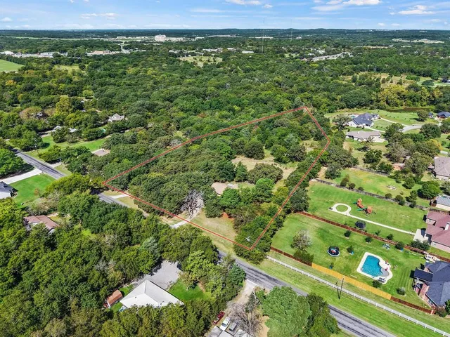 $340,000 | 2025 Woodlake Road, Denison, TX 75021