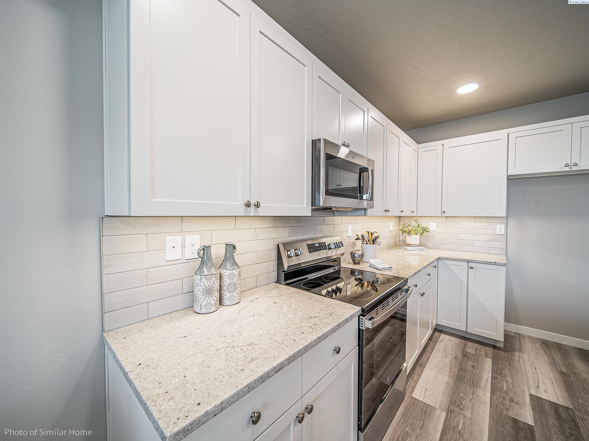406 Stardust Court Grandview, WA 98930 - Photo 6 of 17 Gallery Image 6