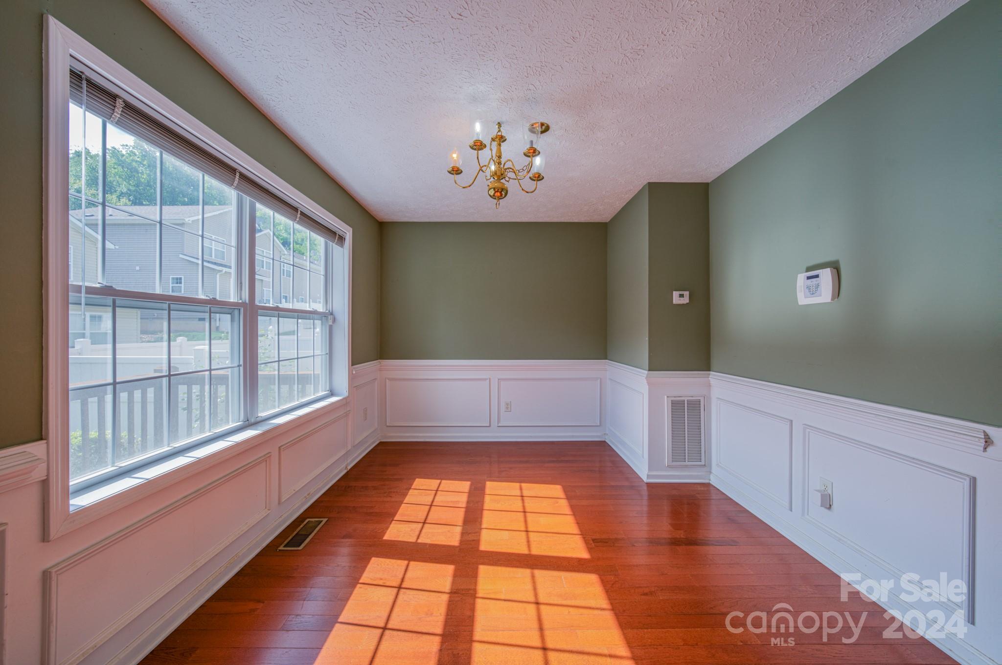 200 Pembrook Road Swannanoa, NC 28778 - Photo 15 of 36 Gallery Image 15