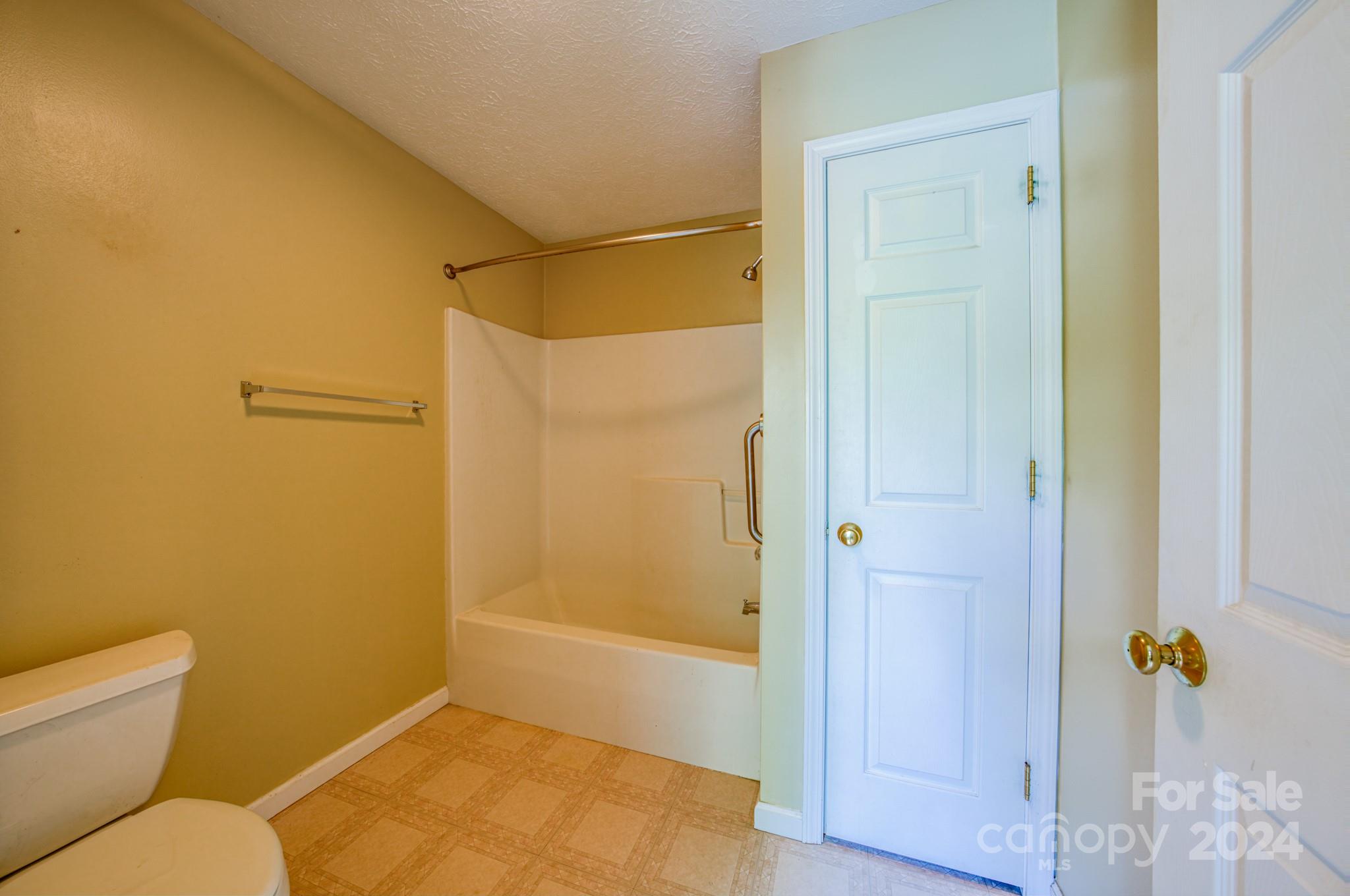 200 Pembrook Road Swannanoa, NC 28778 - Photo 24 of 36 Gallery Image 24