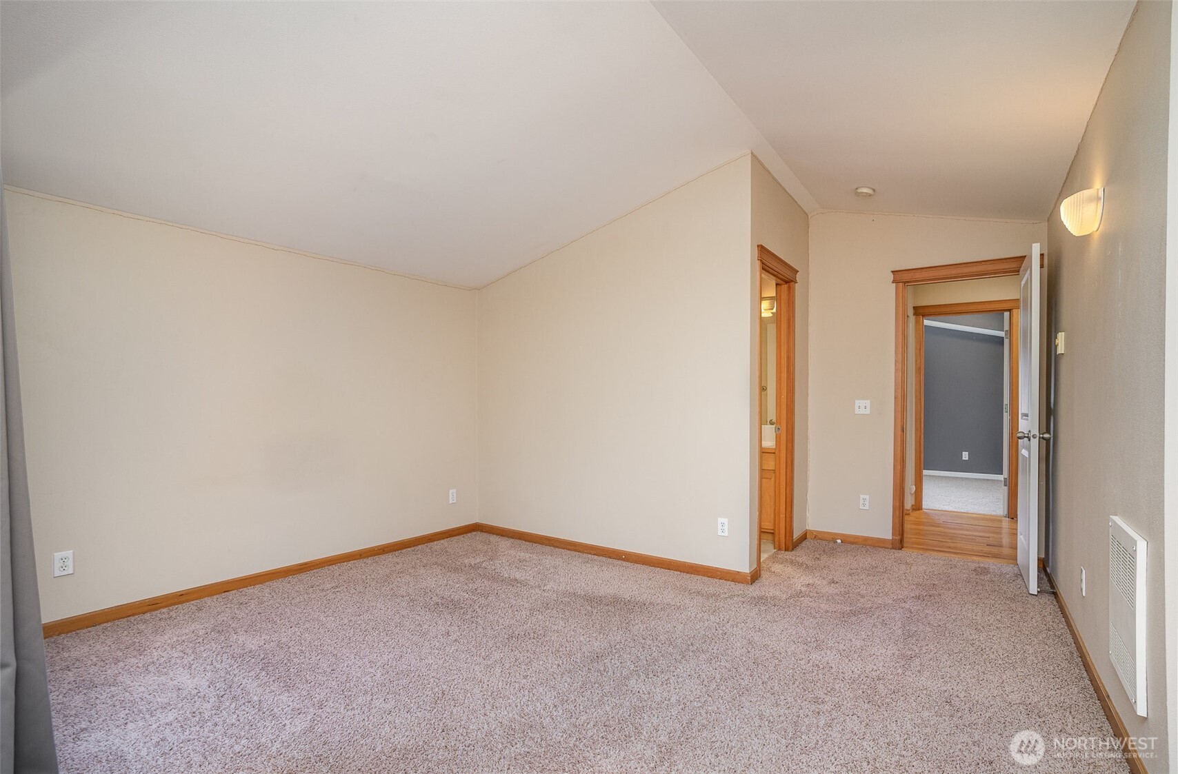 10710 Whitman Avenue North, Unit B Seattle, WA 98133 - Photo 16 of 18 a view of an empty room
