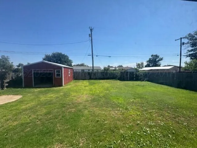 $154,000 | 2121 Colgate Drive, Perryton, TX 79070