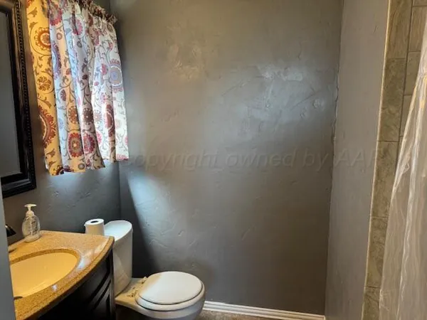 $148,000 | 2121 Colgate Drive, Perryton, TX 79070