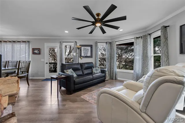 $440,000 | 266 Savoy Drive, Lake St. Louis, MO 63367