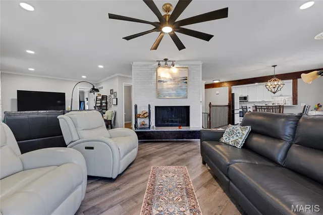 $440,000 | 266 Savoy Drive, Lake St. Louis, MO 63367