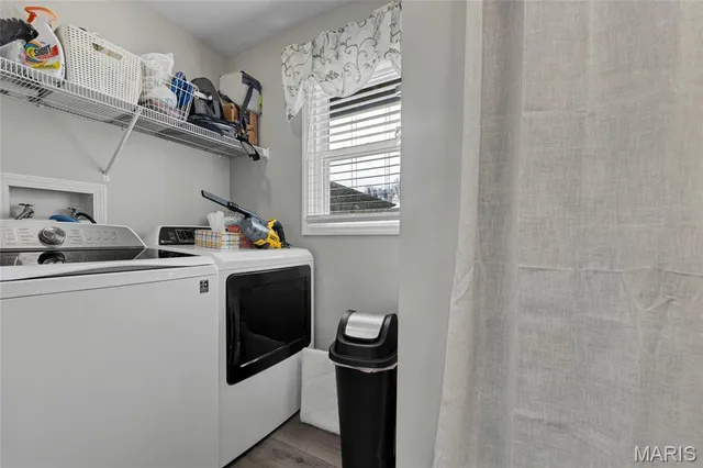 $440,000 | 266 Savoy Drive, Lake St. Louis, MO 63367