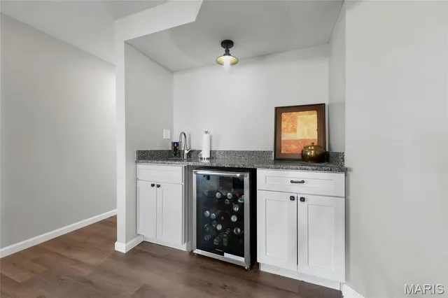 $440,000 | 266 Savoy Drive, Lake St. Louis, MO 63367