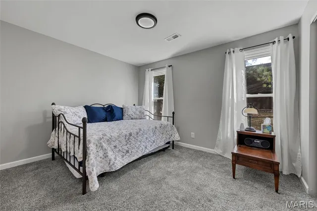 $440,000 | 266 Savoy Drive, Lake St. Louis, MO 63367