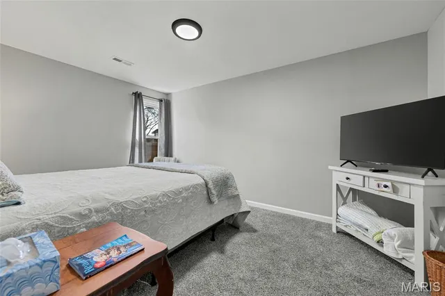 $440,000 | 266 Savoy Drive, Lake St. Louis, MO 63367