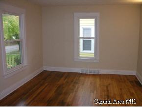 2255 South 10th Street Springfield, IL 62703 - Photo 3 of 9