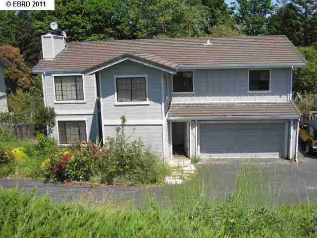 648 Rincon Road El Sobrante, CA 94803 - Photo 1 of 1 a house that has a lot of plants in it
