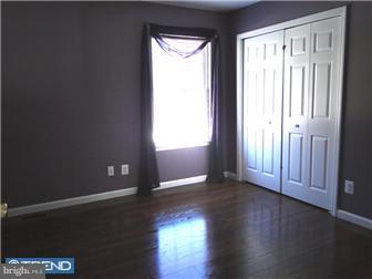 637 Surrey Road Sewell, NJ 08080 - Photo 6 of 11 Bedroom 2