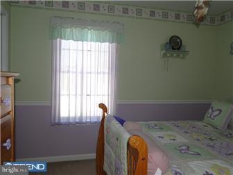 637 Surrey Road Sewell, NJ 08080 - Photo 8 of 11 Bedroom 4