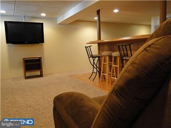 637 Surrey Road Sewell, NJ 08080 - Photo 10 of 11 Basement - Finished