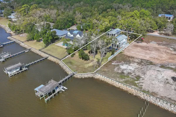 $1,589,000 | 315 Red Barn Road, Freeport, FL 32439