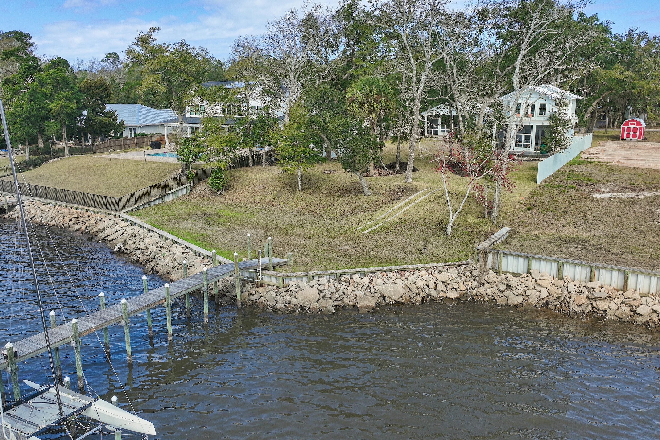 315 Red Barn Road Freeport, FL 32439 - Photo 12 of 63 .