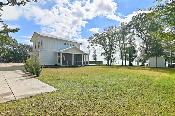 $1,589,000 | 315 Red Barn Road, Freeport, FL 32439