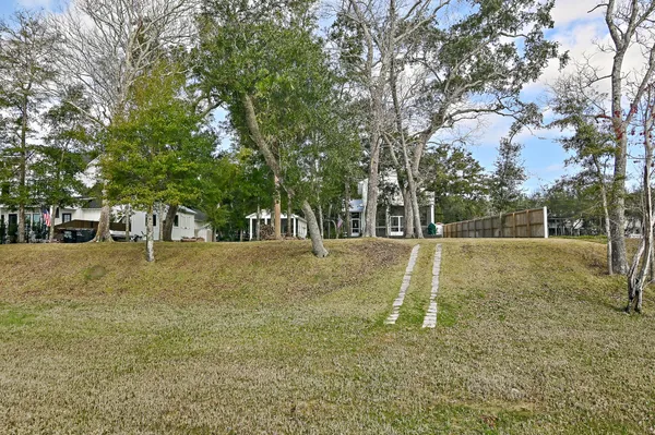 $1,589,000 | 315 Red Barn Road, Freeport, FL 32439