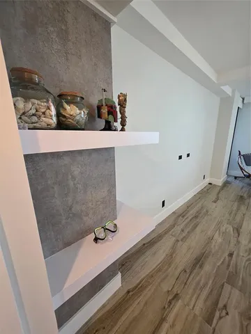 $1,200,000 | 5550 North Ocean Drive, Unit 11C, Singer Island, FL 33404