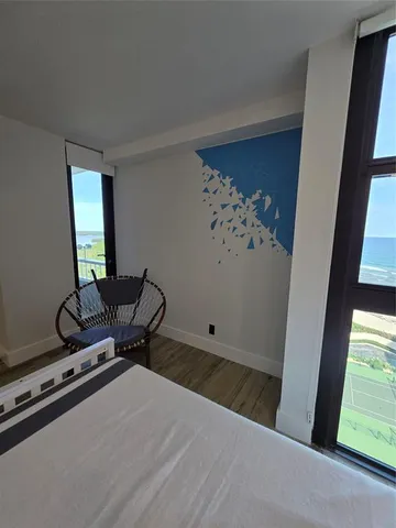 $1,200,000 | 5550 North Ocean Drive, Unit 11C, Singer Island, FL 33404