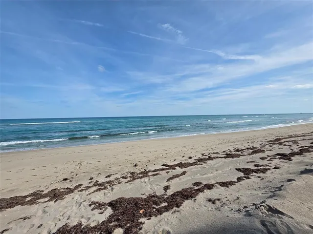 $1,200,000 | 5550 North Ocean Drive, Unit 11C, Singer Island, FL 33404