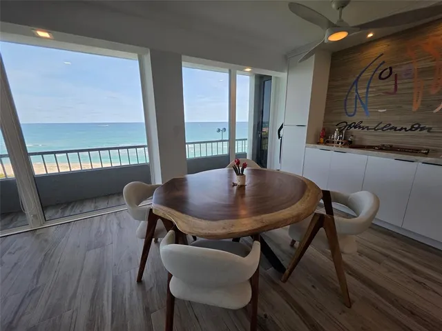 $1,200,000 | 5550 North Ocean Drive, Unit 11C, Singer Island, FL 33404