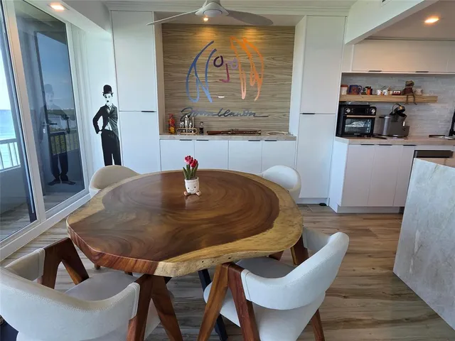 $1,200,000 | 5550 North Ocean Drive, Unit 11C, Singer Island, FL 33404