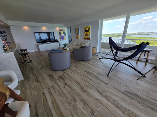 $1,200,000 | 5550 North Ocean Drive, Unit 11C, Singer Island, FL 33404