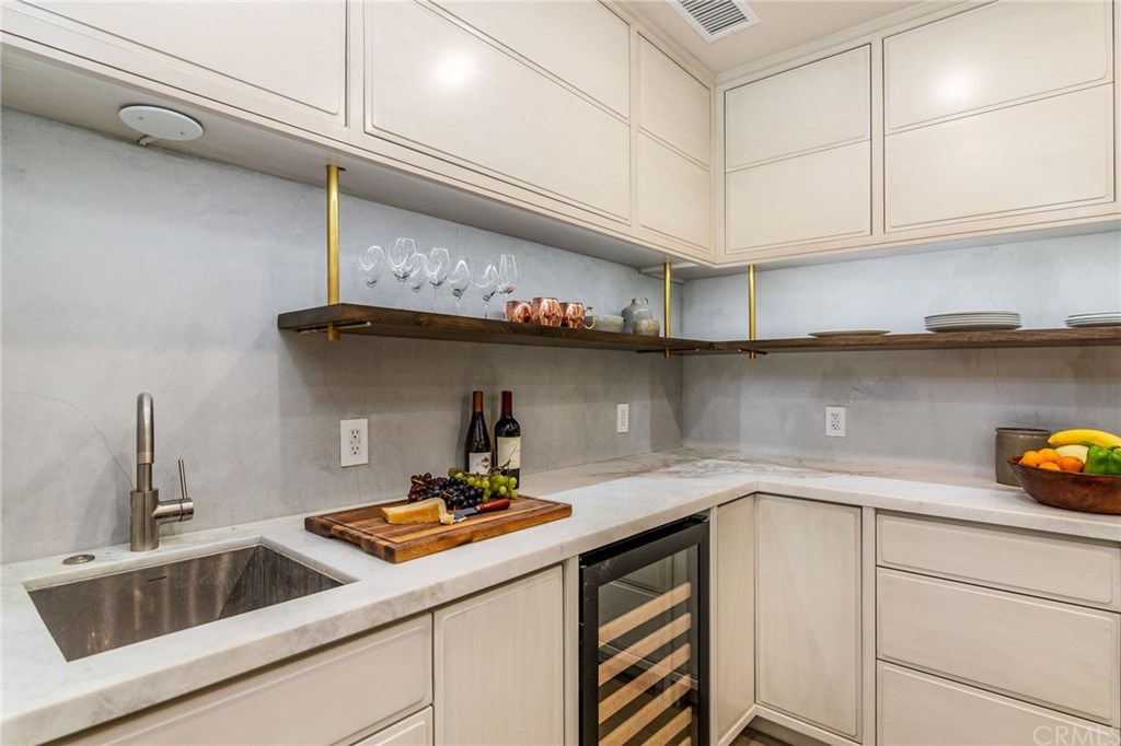 26325 Silver Spur Road Rancho Palos Verdes, CA 90275 - Photo 11 of 48 Gallery Image 11