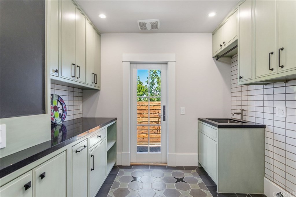 26325 Silver Spur Road Rancho Palos Verdes, CA 90275 - Photo 26 of 48 Gallery Image 26