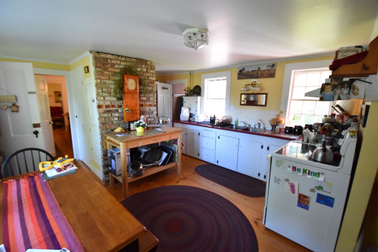 253 Sanborn Road Tilton, NH 03276 - Photo 15 of 32