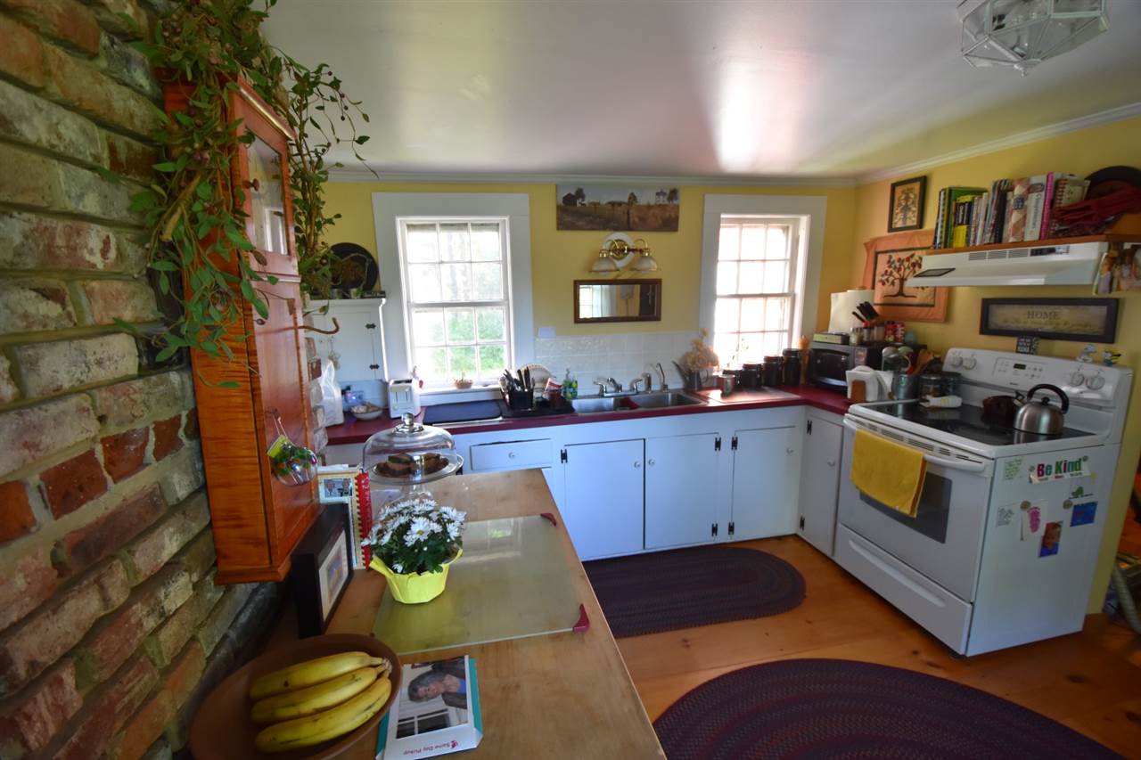 253 Sanborn Road Tilton, NH 03276 - Photo 17 of 32