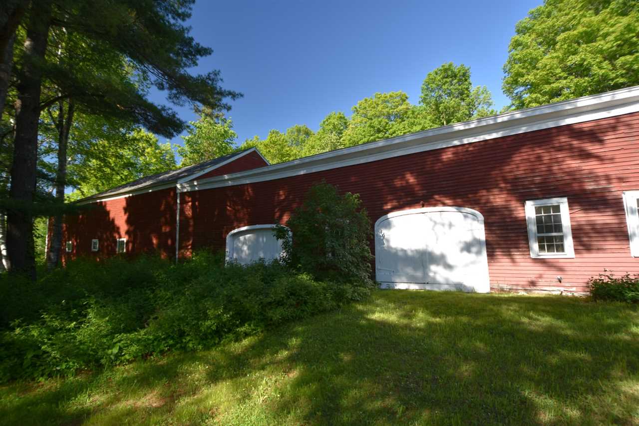 253 Sanborn Road Tilton, NH 03276 - Photo 5 of 32