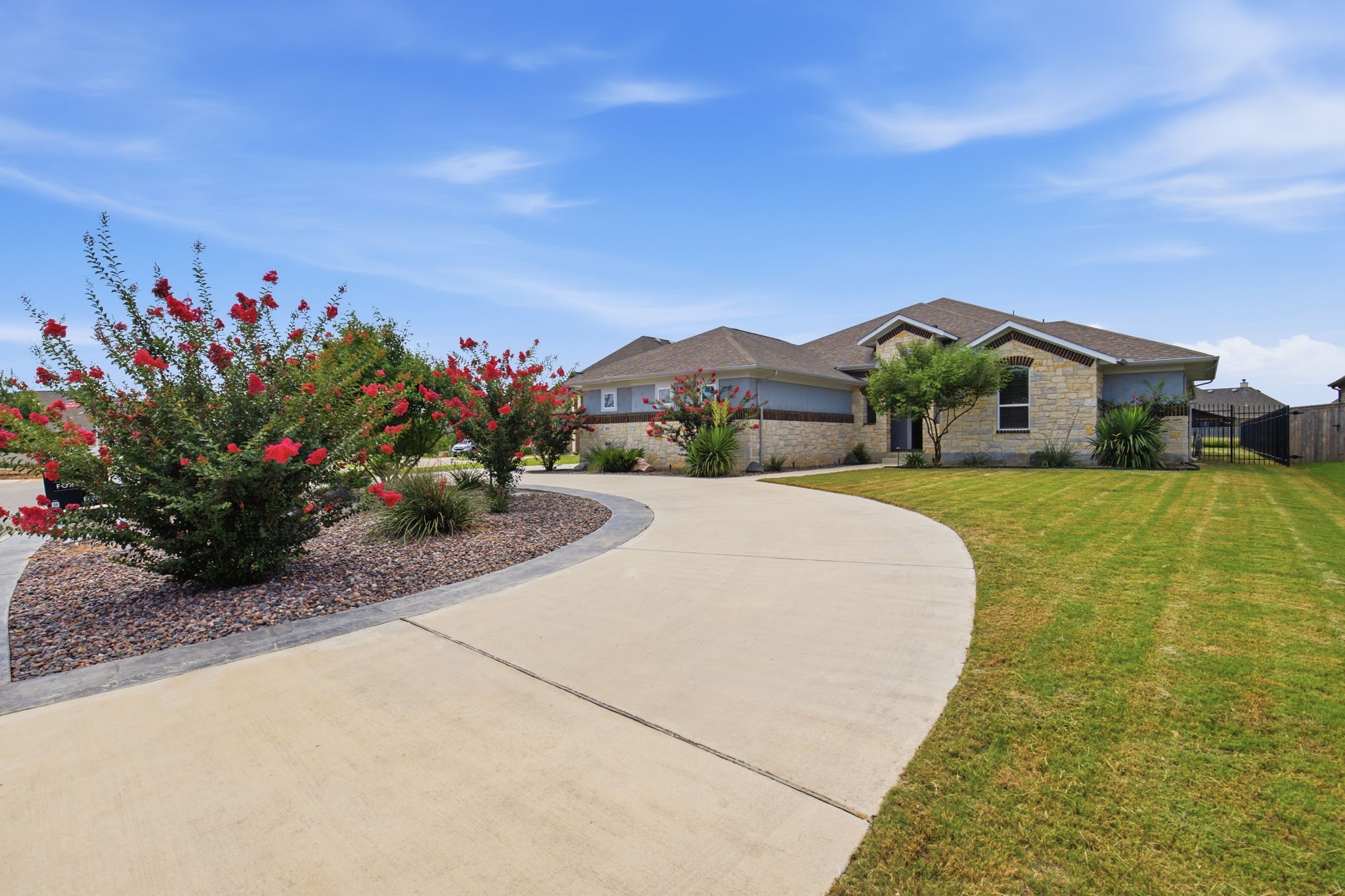 30523 Setterfeld Circle Fair Oaks Ranch, TX 78015 - Photo 2 of 36