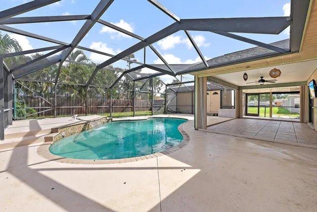 $3,000 | 489 Southeast Evergreen Terrace, Port St. Lucie, FL 34983