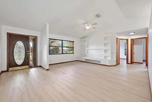 $3,000 | 489 Southeast Evergreen Terrace, Port St. Lucie, FL 34983