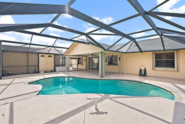 $3,000 | 489 Southeast Evergreen Terrace, Port St. Lucie, FL 34983