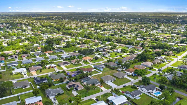 $3,000 | 489 Southeast Evergreen Terrace, Port St. Lucie, FL 34983