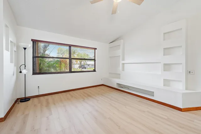 $3,000 | 489 Southeast Evergreen Terrace, Port St. Lucie, FL 34983