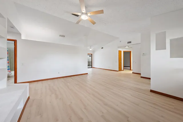 $3,000 | 489 Southeast Evergreen Terrace, Port St. Lucie, FL 34983