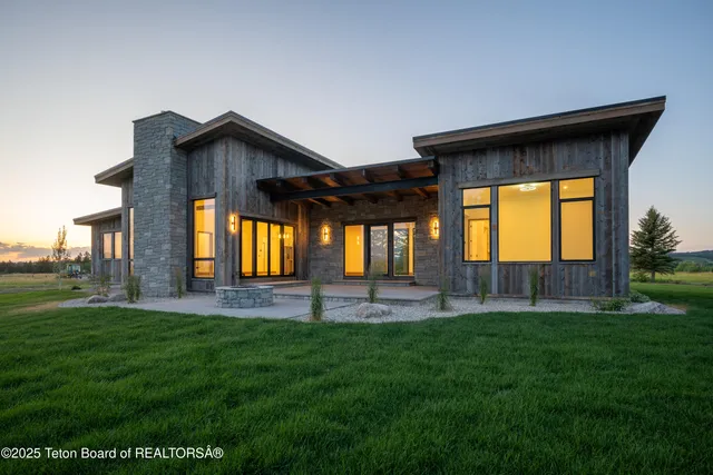 $1,975,000 | 9731 Buck Town Boulevard, Tetonia, ID 83452