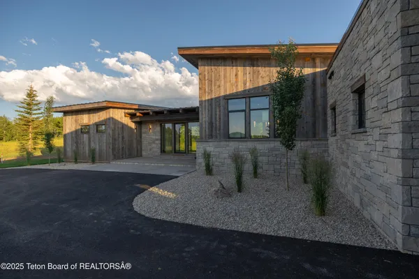 $1,850,000 | 9731 Buck Town Boulevard, Tetonia, ID 83452
