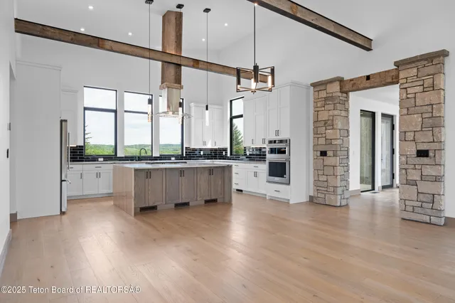 $1,975,000 | 9731 Buck Town Boulevard, Tetonia, ID 83452